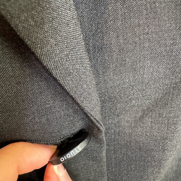 STUDIO TOMBOY Notched-Lapels Short-Sleeve Blazer - Picture 7 of 13